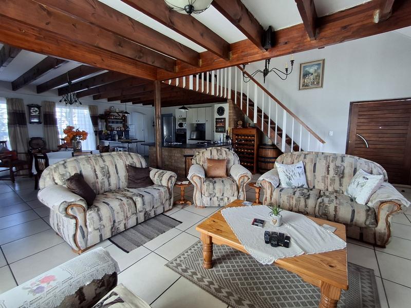 4 Bedroom Property for Sale in Golden Mile Western Cape